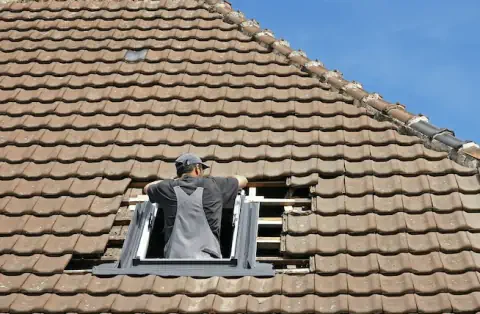 Pose de velux - Aubessagne